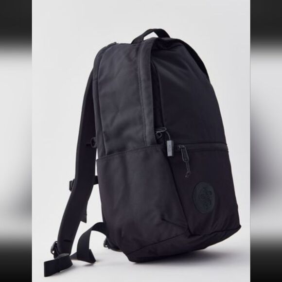 - B2TM super durable 1050D Ballistic Nylon city backpack ergonomic 24 l - Picture 3 of 14